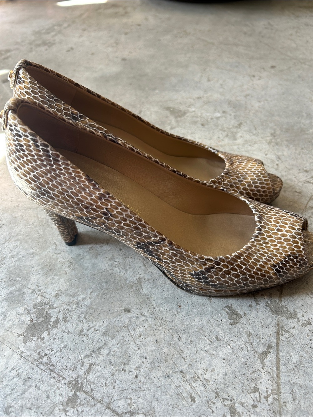 Stuart Weitzman Mid Heel Pumps